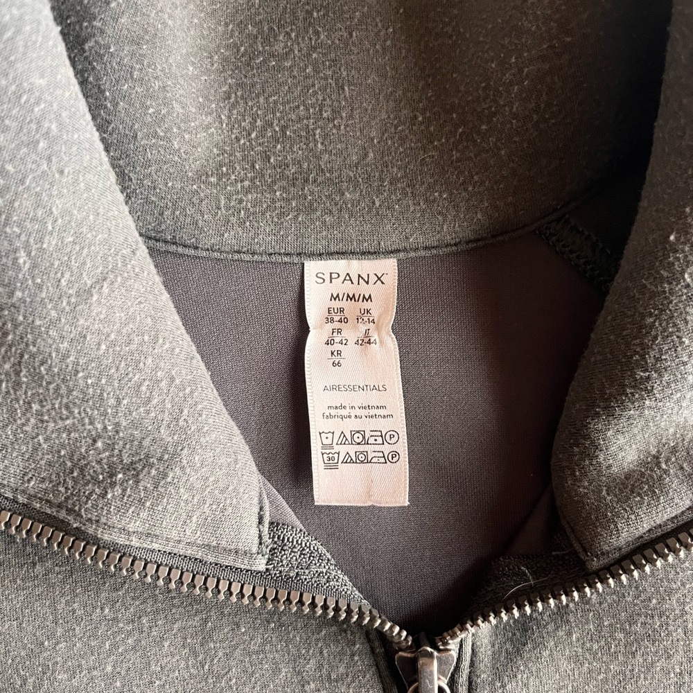 Spanx AirEssentials Women’s Half Zip Pullover - Picture 3 of 13